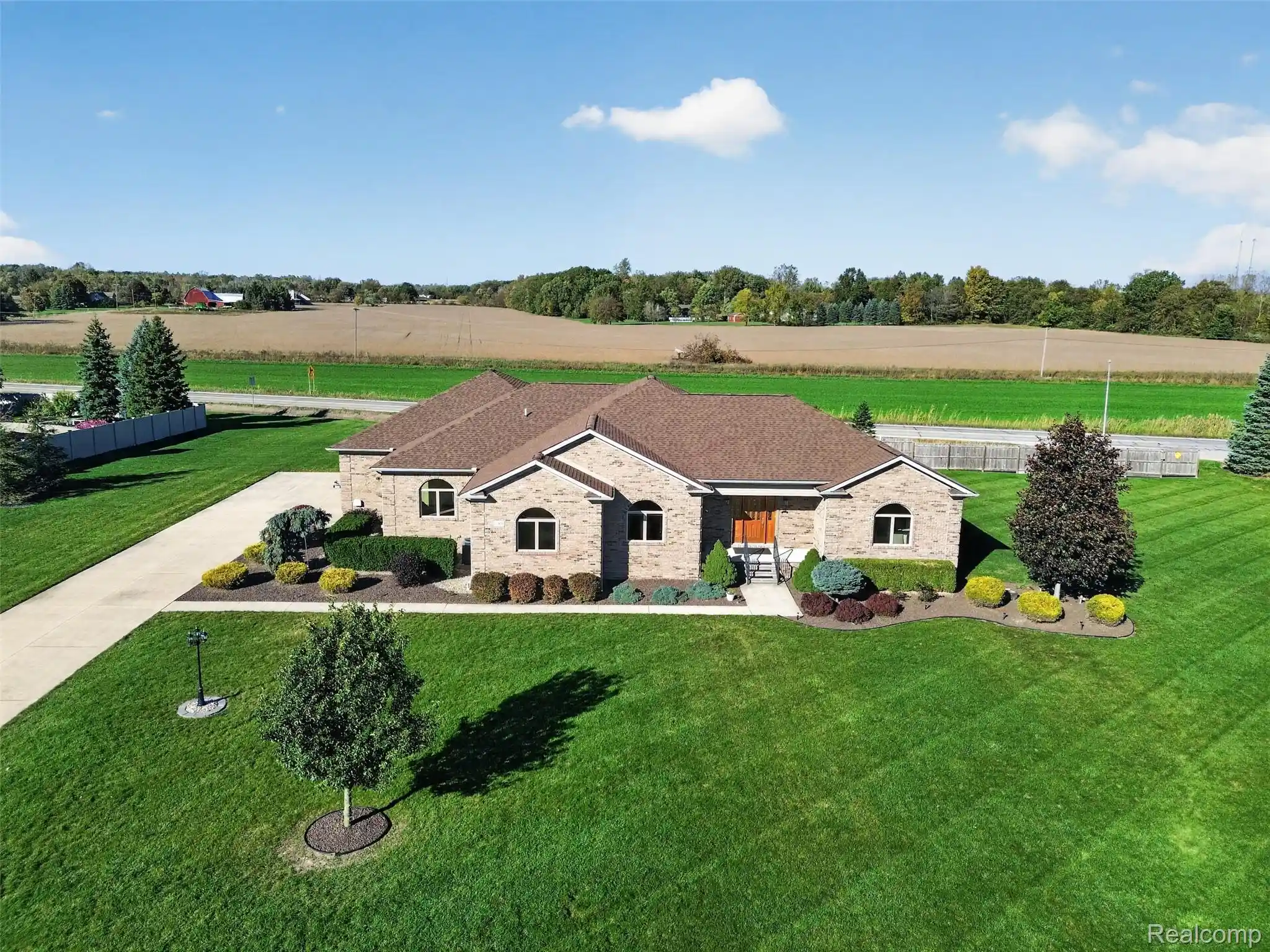 Single family home for sale at 37850 Cottonwood Ct, New Boston, MI 48164 | MLS# 20261083386