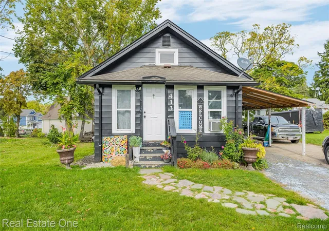 Photo 1 of Single family home for sale at 413 Osmun St, Pontiac City Oakland, MI 48342 | MLS# 20261083421 | Listing updated on 2026-10-30