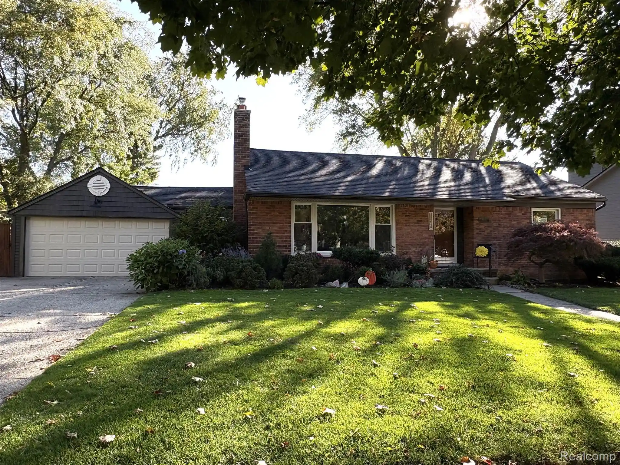 Photo 1 of Single family home for sale at 4433 Arlington Dr, Royal Oak, MI 48073 | MLS# 20261083425 | Listing updated on 2026-10-16