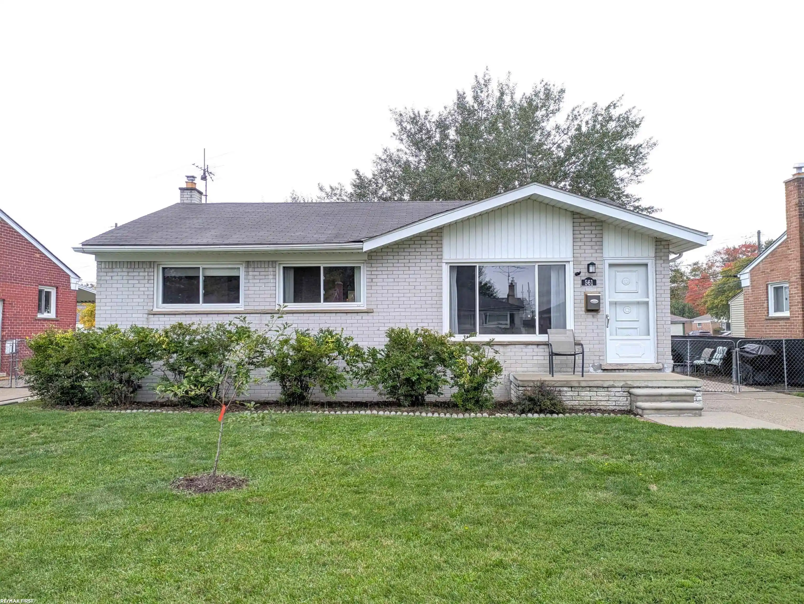 Single family home for sale at 561 Belton St, Garden City, MI 48135 | MLS# 58050224883