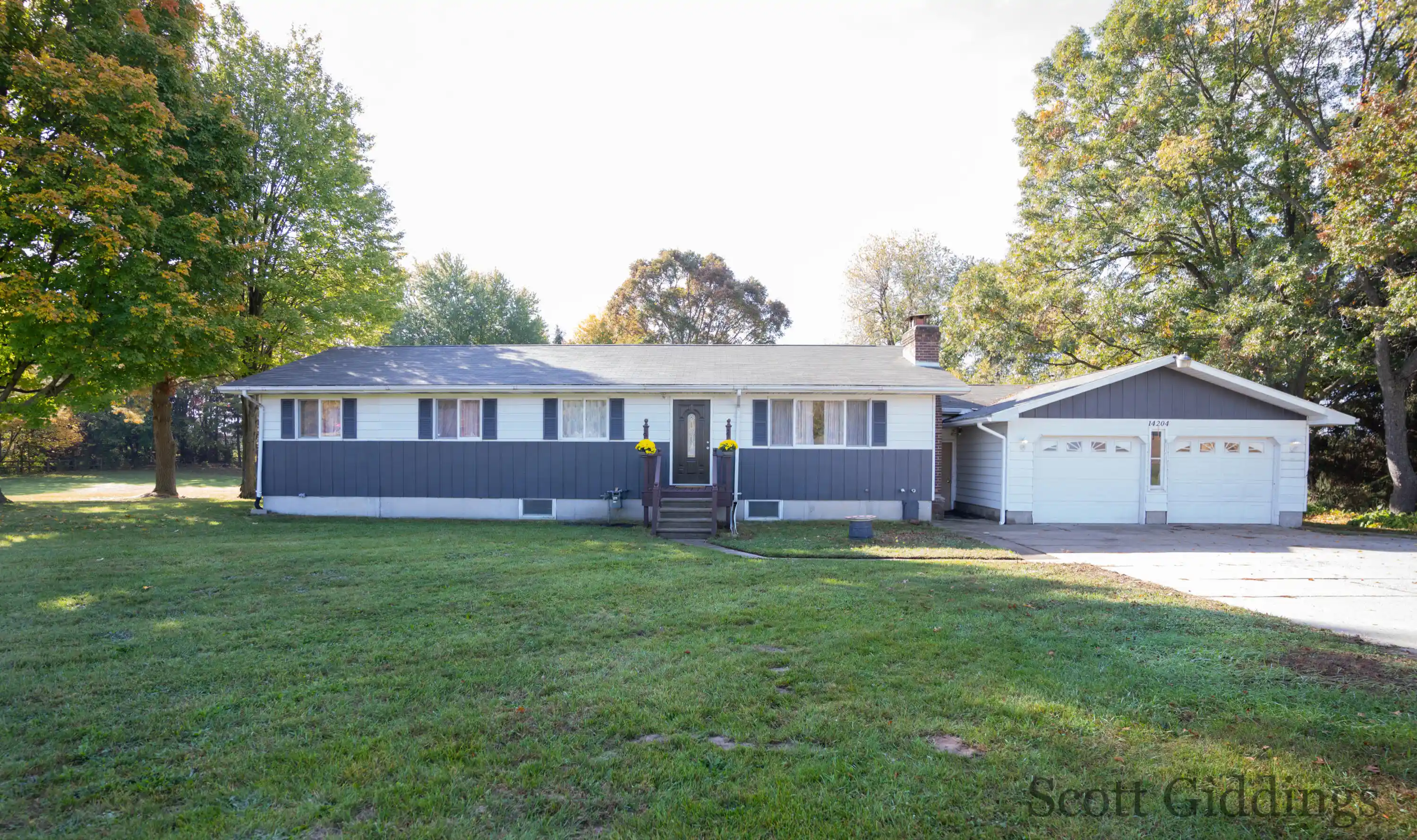 Photo 1 of Single family home for sale at 14204 14 Mile Rd Ne, Greenville, MI 48838 | MLS# 65026054783 | Listing updated on 2026-10-21