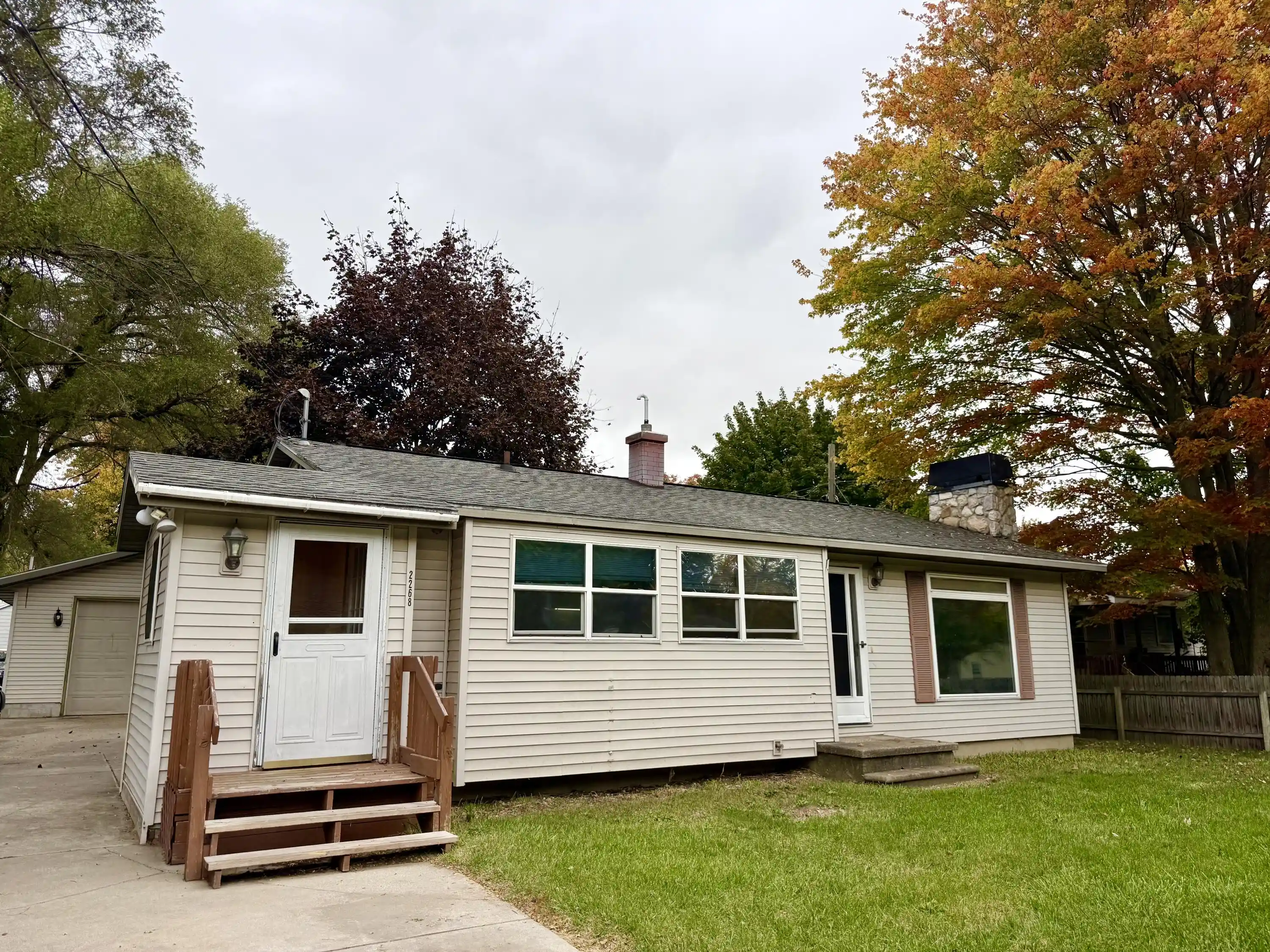 Photo 1 of Sale Pending at 2268 Oak Park Dr, Muskegon, MI 49442 | MLS# 71026054800 | Listing updated on 2026-10-21