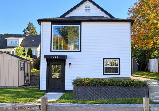 Photo 1 of Single family home for sale at 1645 Sylvan Glen St, Keego Harbor, MI 48320 | MLS# 20261083602 | Listing updated on 2026-10-29