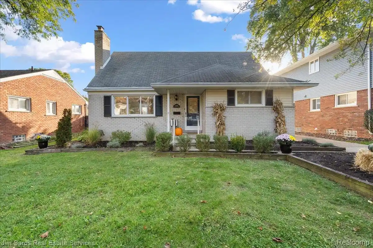 Photo 1 of Single family home for sale at 2720 Woodland Ave, Royal Oak, MI 48073 | MLS# 20261083609 | Listing updated on 2026-10-29