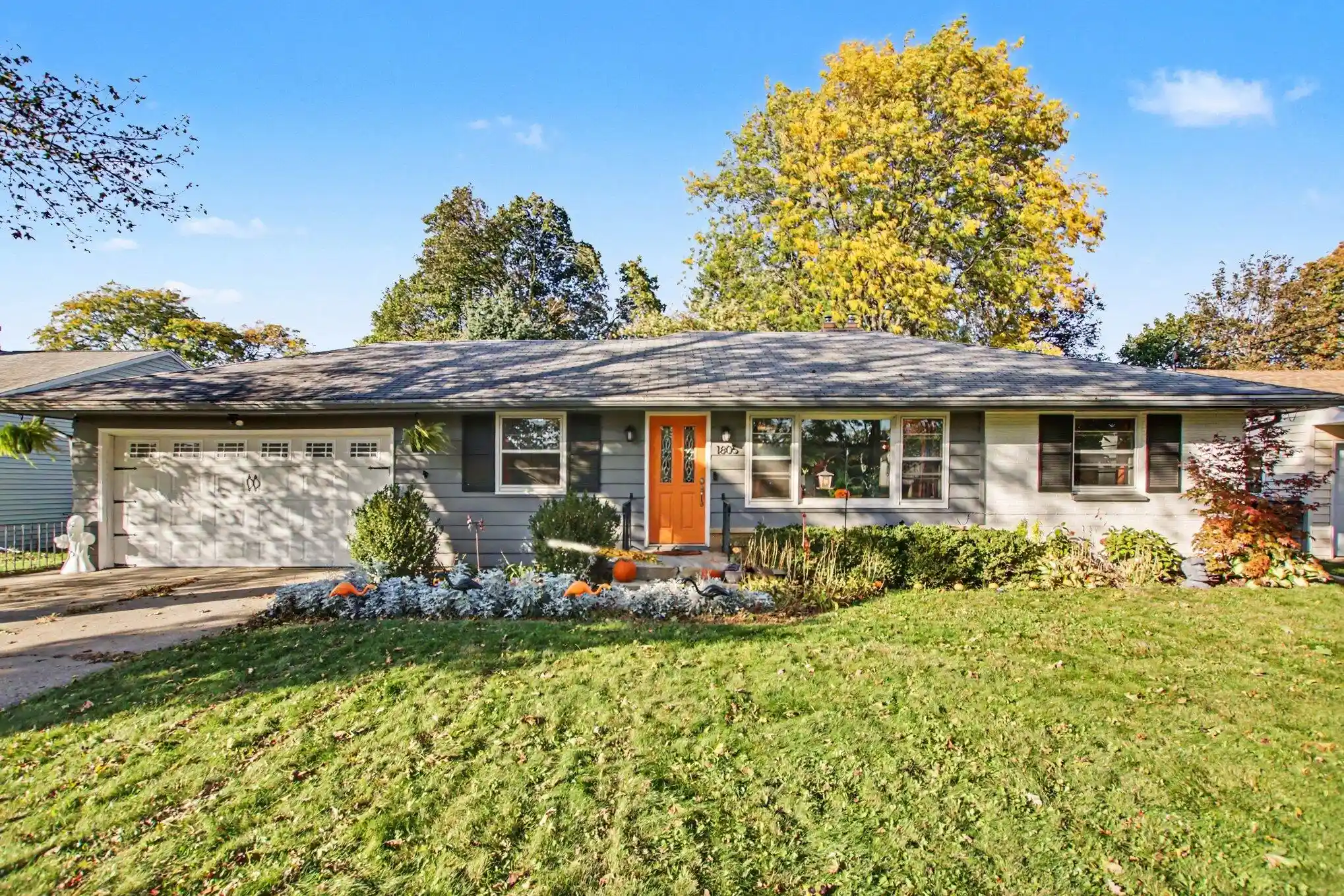 Photo 1 of Single family home for sale at 1805 Nottingham Ave, Kalamazoo, MI 49001 | MLS# 66026054824 | Listing updated on 2026-10-24