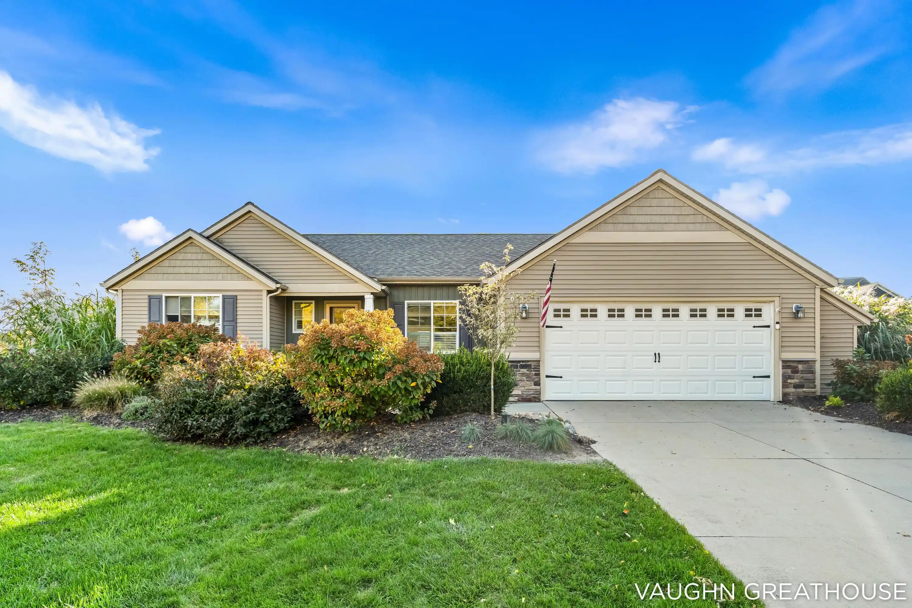 Photo 1 of Single family home for sale at 3383 Charlevoix Dr Se, Grand Rapids, MI 49546 | MLS# 65026054834 | Listing updated on 2026-10-22