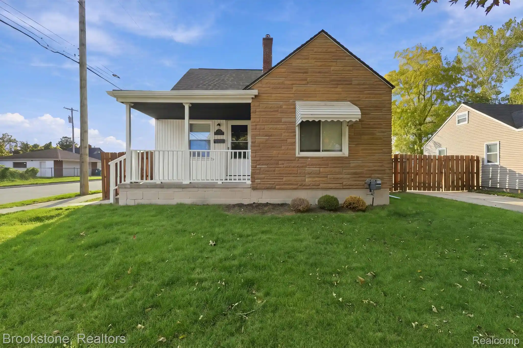 Photo 1 of Single family home for sale at 23007 Rausch Ave, Eastpointe, MI 48021 | MLS# 20261083646 | Listing updated on 2026-10-21