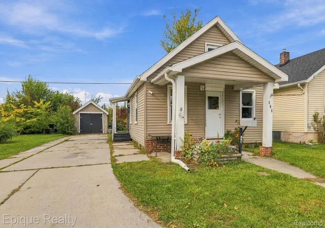 Photo 1 of Single family home for sale at 205 17th Street, Port Huron, MI 48060 | MLS# 20261083649 | Listing updated on 2026-10-29