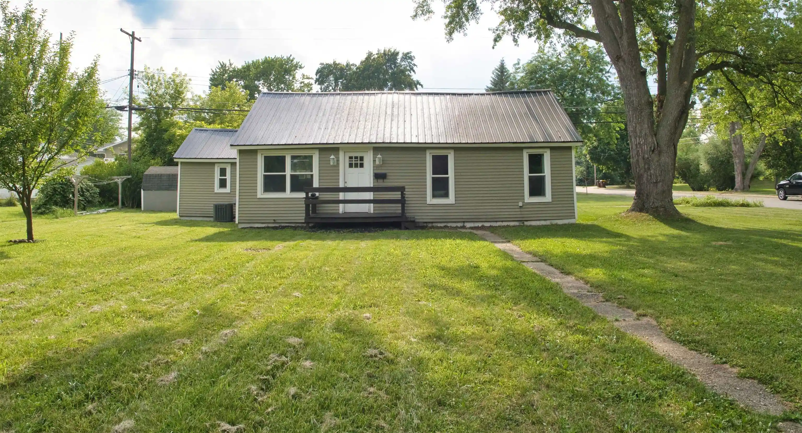 Photo 1 of Single family home for sale at 212 S State St, Alma, MI 48801 | MLS# 79080074535 | Listing updated on 2026-10-17