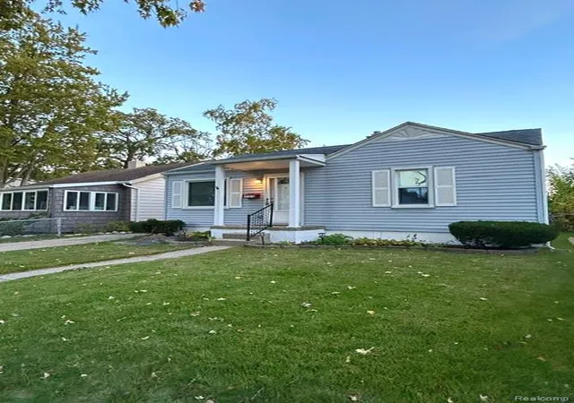 Photo 1 of Single family home for sale at 536 E Shevlin Ave, Hazel Park, MI 48030 | MLS# 20261083683 | Listing updated on 2026-10-25
