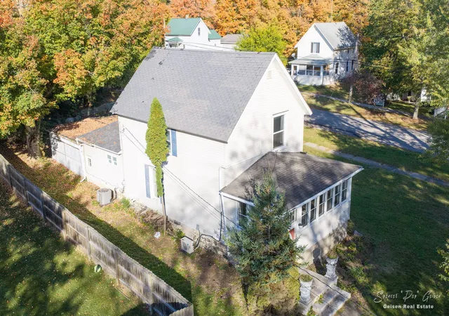 Photo 1 of Single family home for sale at 319 I O St, Belding, MI 48809 | MLS# 65026054852 | Listing updated on 2026-10-30