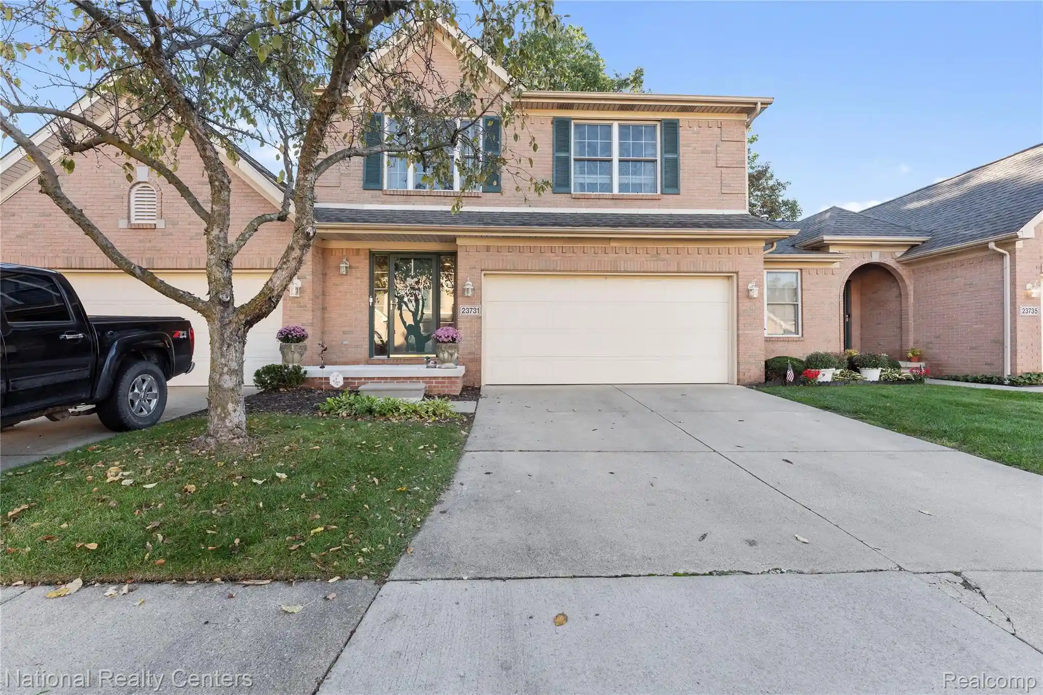 Condo for sale at 23731 W Lake Cir, BrownstownCharterTownship_Wayne, MI 48183 | MLS# 20261083697