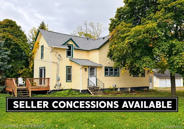 Photo 1 of Single family home for sale at 730 Union St, Owosso, MI 48867 | MLS# 20261083725 | Listing updated on 2026-10-27