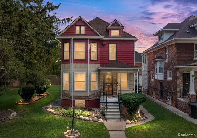 Photo 1 of Single family home for sale at 210 Melbourne St, Detroit, MI 48202 | MLS# 20261083742 | Listing updated on 2026-10-27
