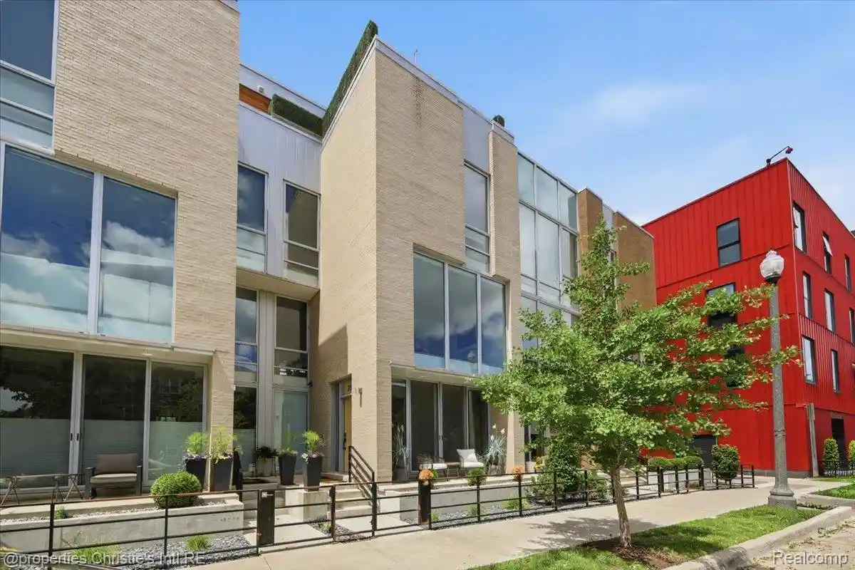 Photo 1 of Condo for sale at 2813 Brush St, Detroit City Wayne, MI 48201 | MLS# 20261083758 | Listing updated on 2026-10-16