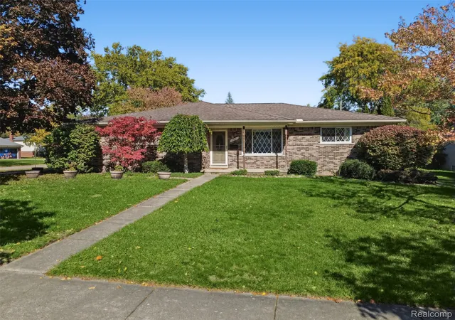 Photo 1 of Single family home for sale at 2341 Newbedford Dr, Troy, MI 48085 | MLS# 20261083806 | Listing updated on 2026-10-25