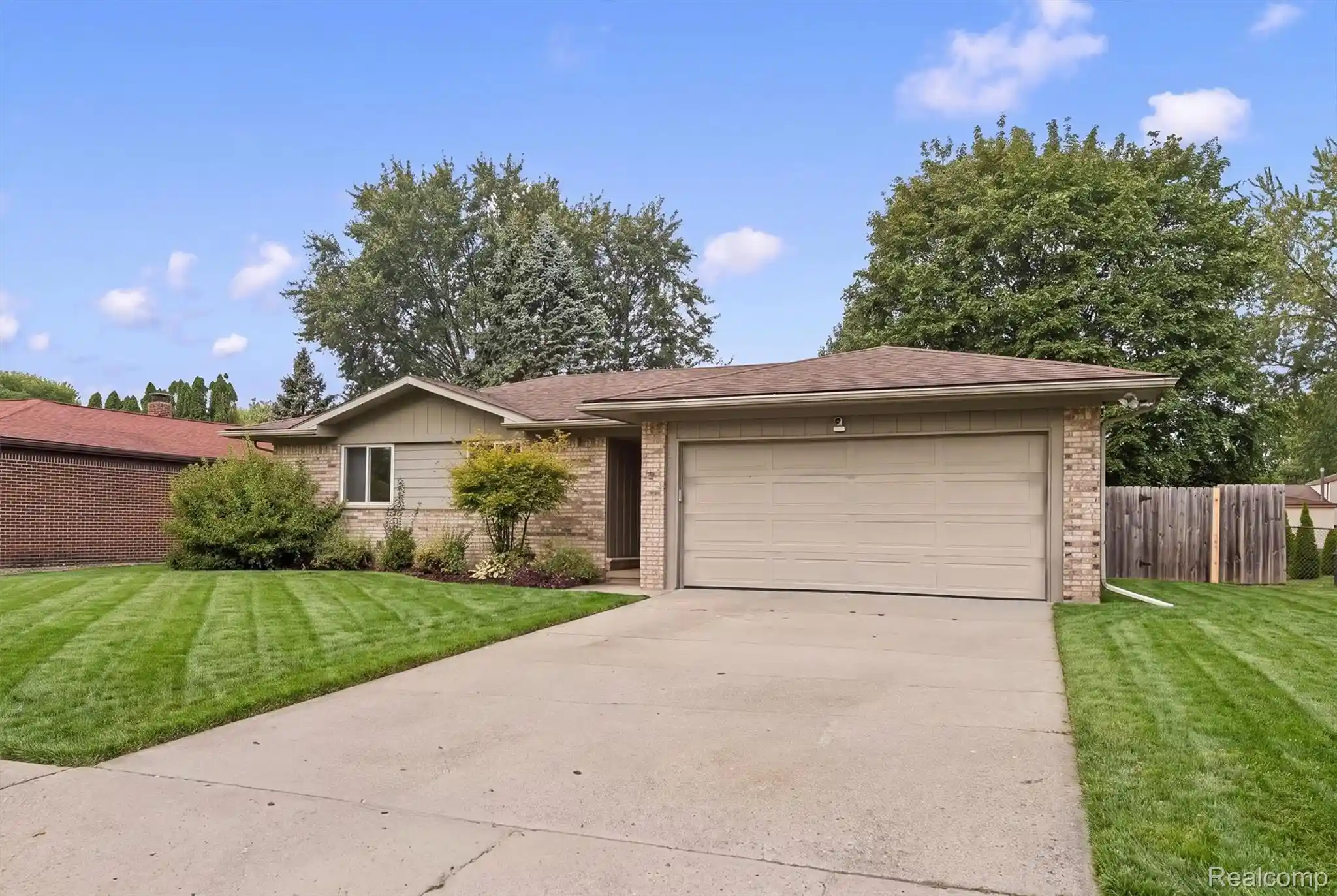 Photo 1 of Single family home for sale at 39861 Rager Ct, Clinton Township, MI 48038 | MLS# 20261083816 | Listing updated on 2026-10-22