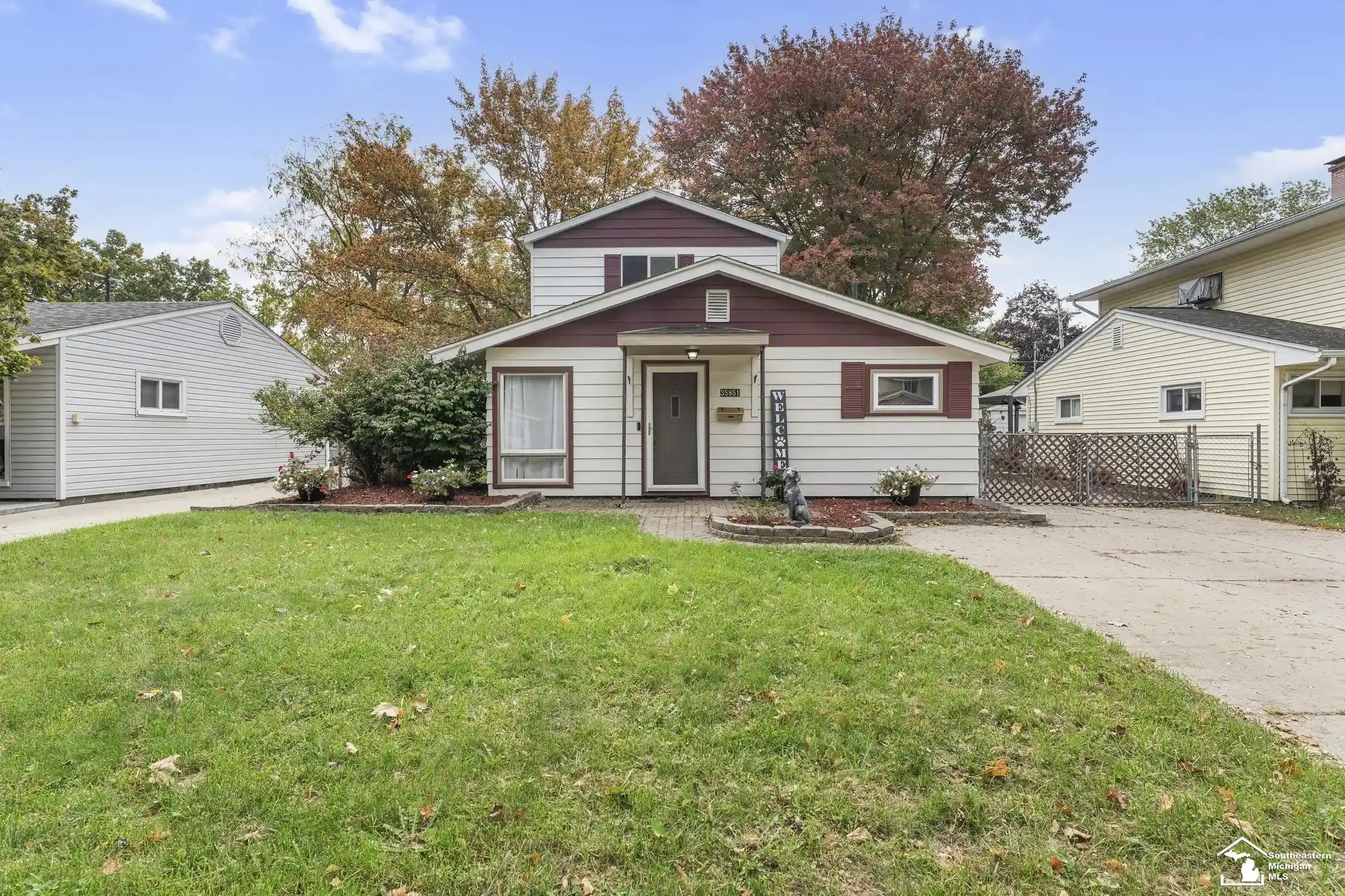 Photo 1 of Single family home for sale at 35851 Hazelwood St, Westland City Wayne, MI 48186 | MLS# 57050224984 | Listing updated on 2026-10-17