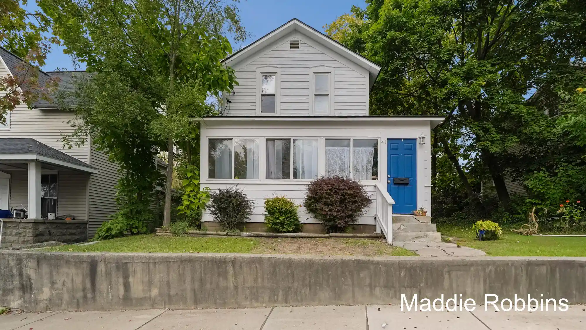 Photo 1 of Single family home for sale at 41 Grove St Ne, Grand Rapids, MI 49505 | MLS# 65026054967 | Listing updated on 2026-10-16