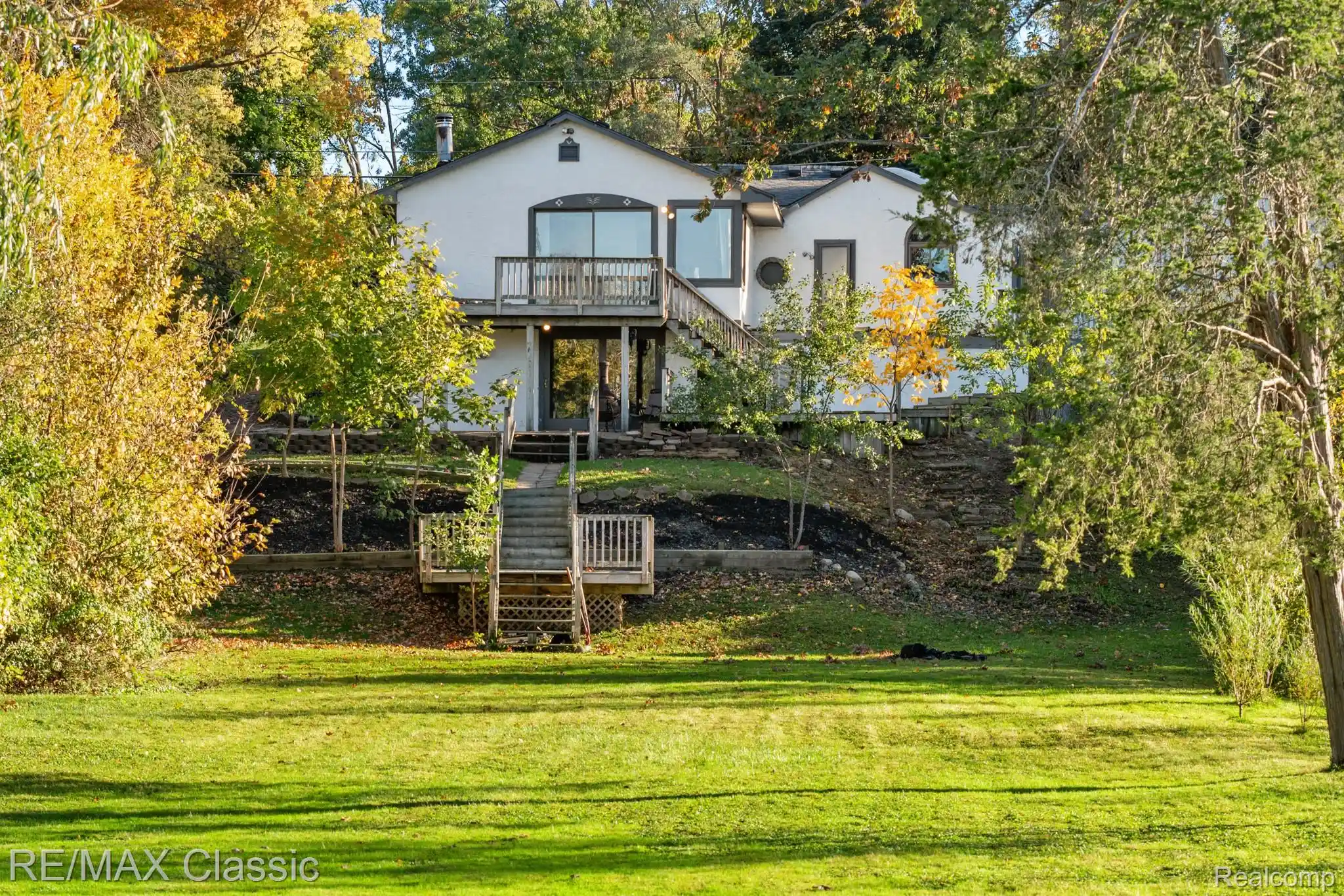 Photo 1 of Single family home for sale at 1726 W Oakley Park Rd, Commerce Township, MI 48390 | MLS# 20261083860 | Listing updated on 2026-10-18