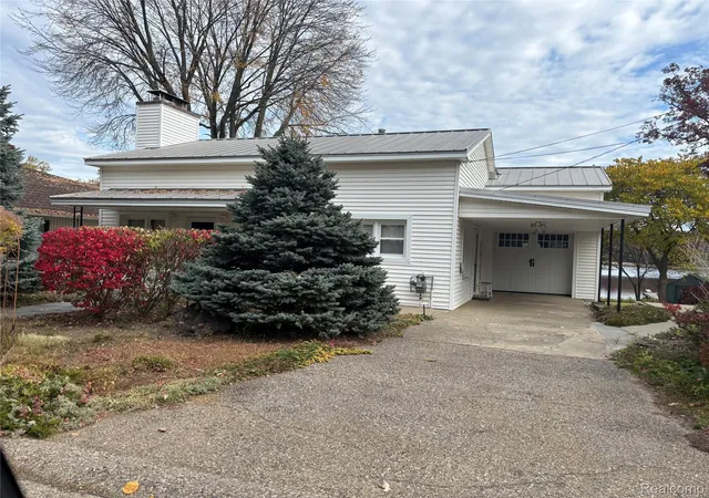 Photo 1 of Single family home for sale at 4682 Rockcroft Blvd, Clarkston, MI 48346 | MLS# 20261083870 | Listing updated on 2026-10-29