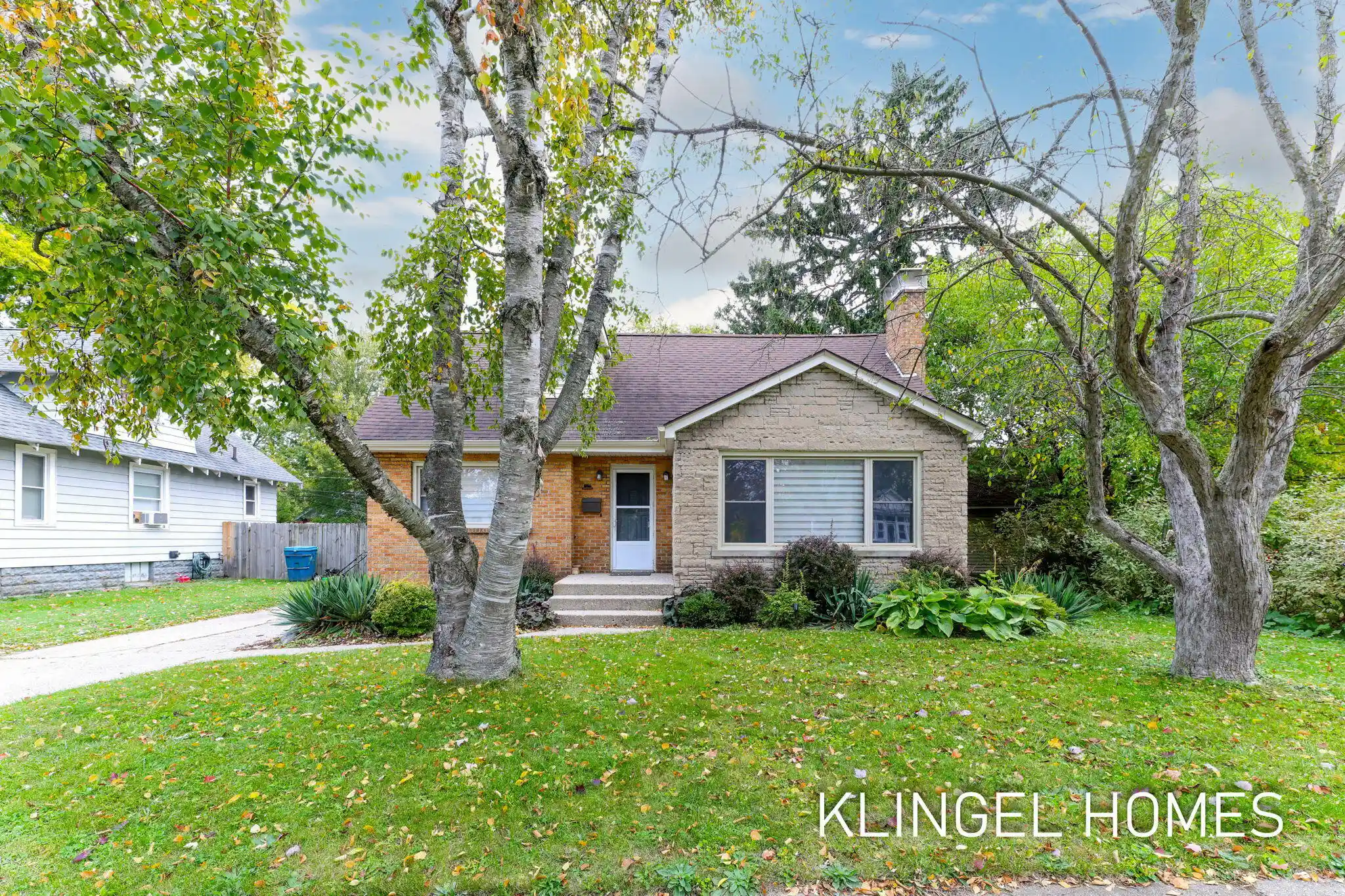 Photo 1 of Sale Pending at 1054 W Larch Ave, Muskegon, MI 49441 | MLS# 71026055025 | Listing updated on 2026-10-27
