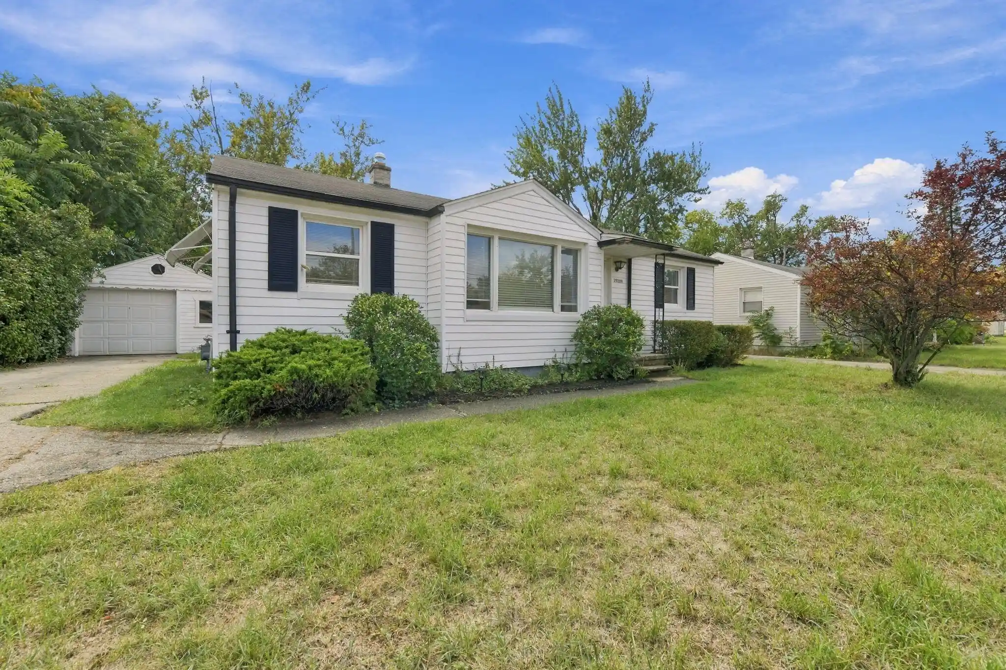 Photo 1 of Single family home for sale at 29209 Morlock St, Livonia, MI 48152 | MLS# 81026055050 | Listing updated on 2026-10-15