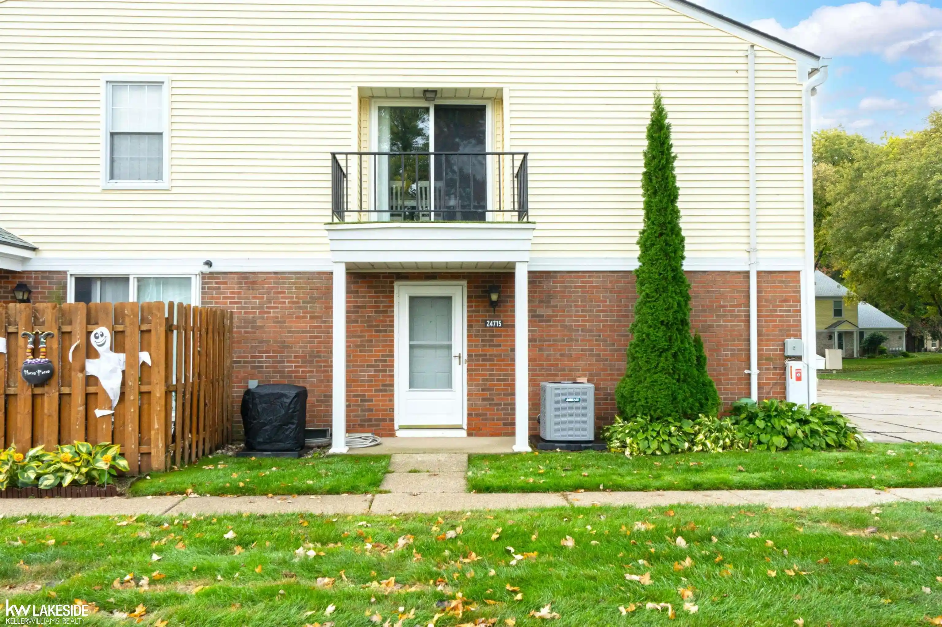 Photo 1 of Condo for sale at 24715 Meadow Crk Dr, Harrison Township, MI 48045 | MLS# 58050225052 | Listing updated on 2026-10-24