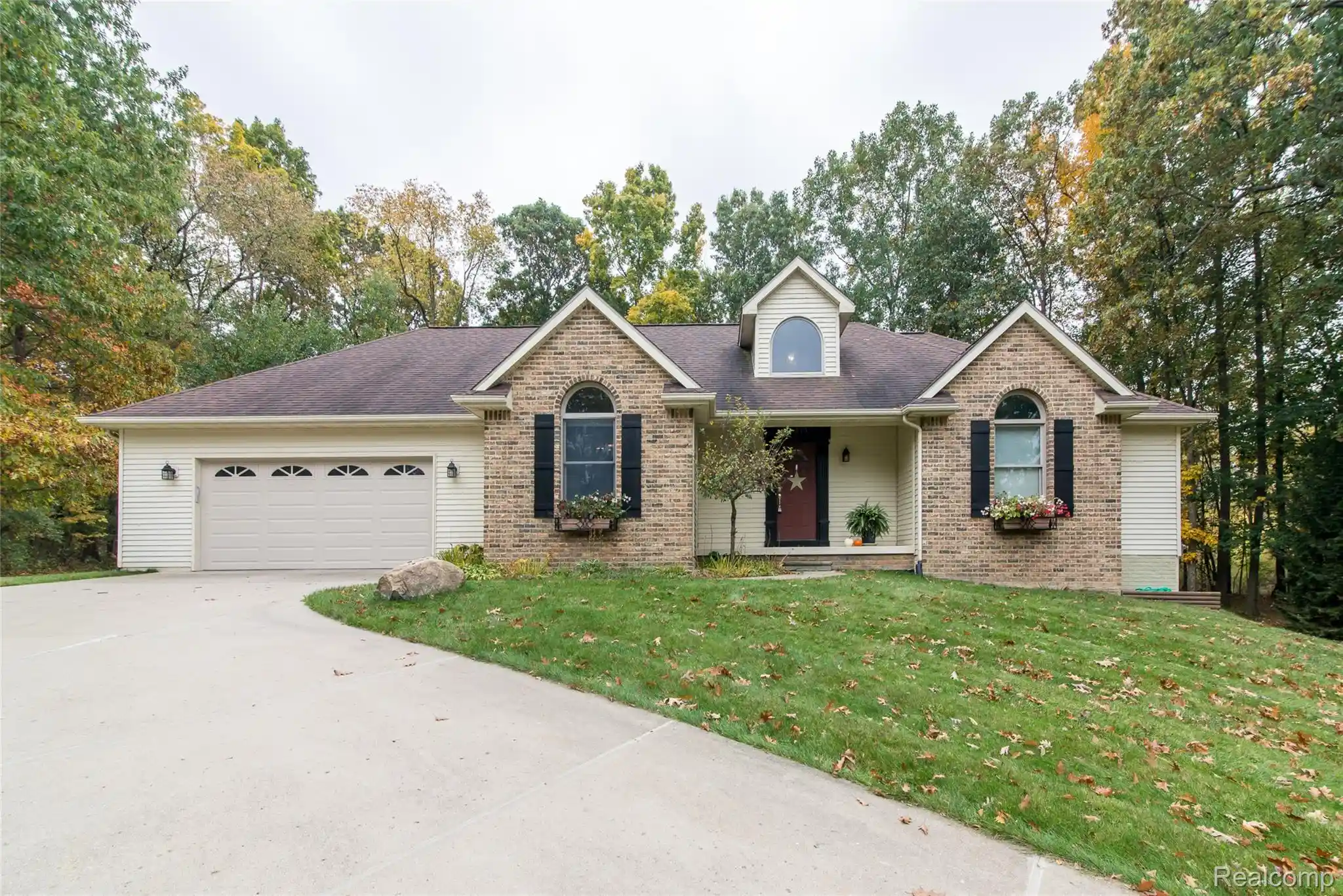 Photo 1 of Sale Pending at 10315 Denton Crk Dr, Fenton, MI 48430 | MLS# 20261083991 | Listing updated on 2026-10-19