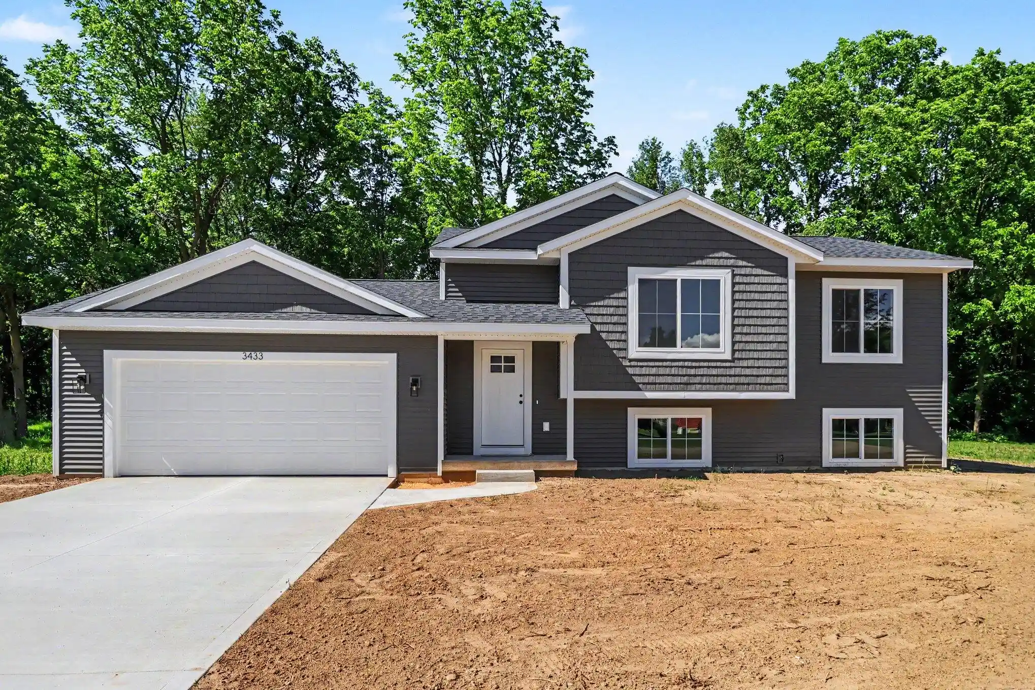 Photo 1 of Single family home for sale at 3433 Gray Fox Ln, Allegan, MI 49010 | MLS# 66026055096 | Listing updated on 2026-10-15