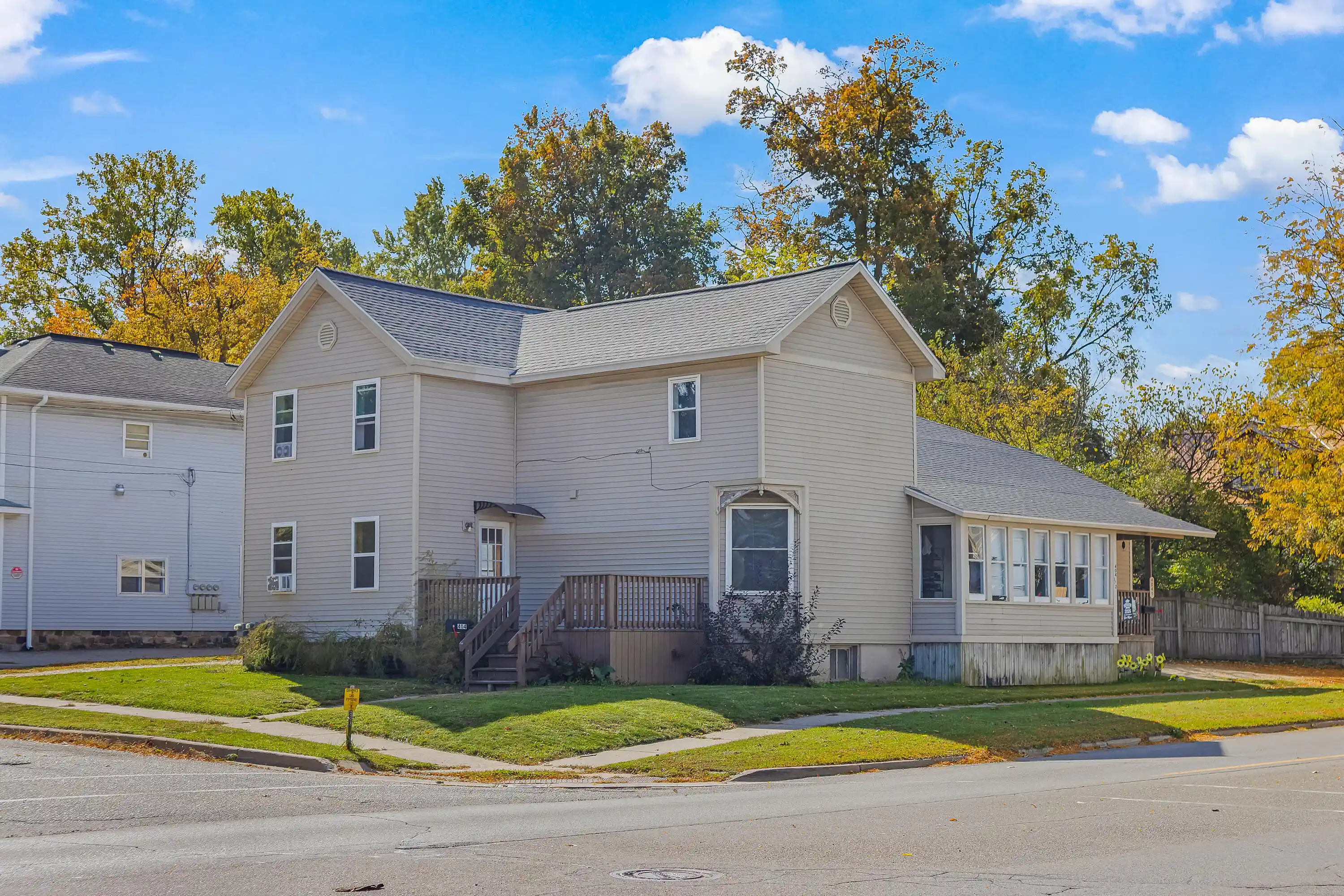 Multi family home for sale at 404 S Jefferson St, Hastings, MI 49058 | MLS# 65026055100