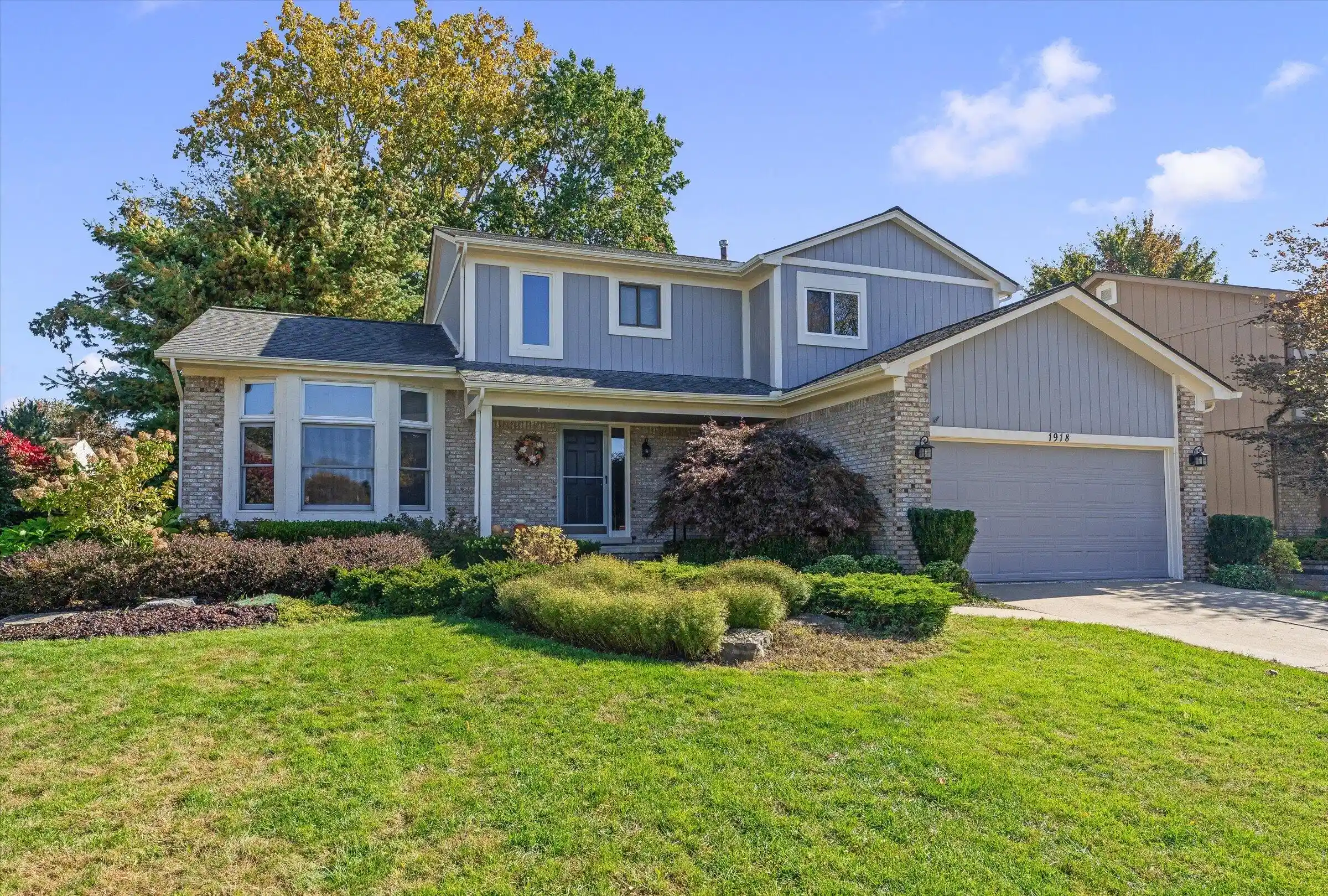Photo 1 of Single family home for sale at 1918 Grasmere Ln, Wixom, MI 48393 | MLS# 81026055115 | Listing updated on 2026-10-24