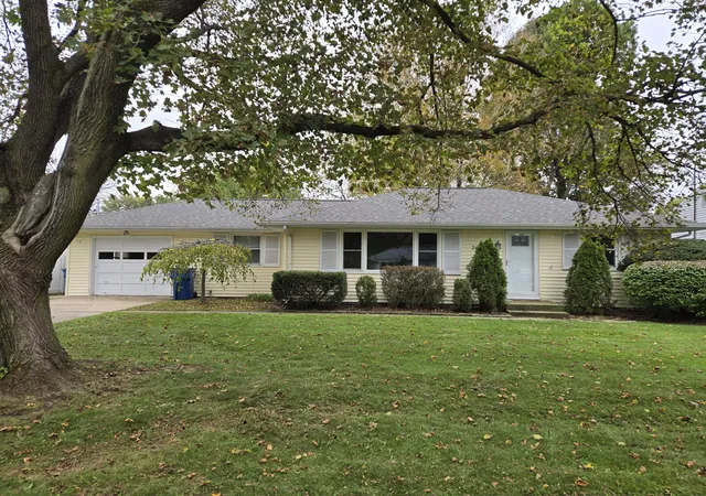 Single family home for sale at 3413 Cranbrook Ave, Kalamazoo, MI 49006 | MLS# 66026055121