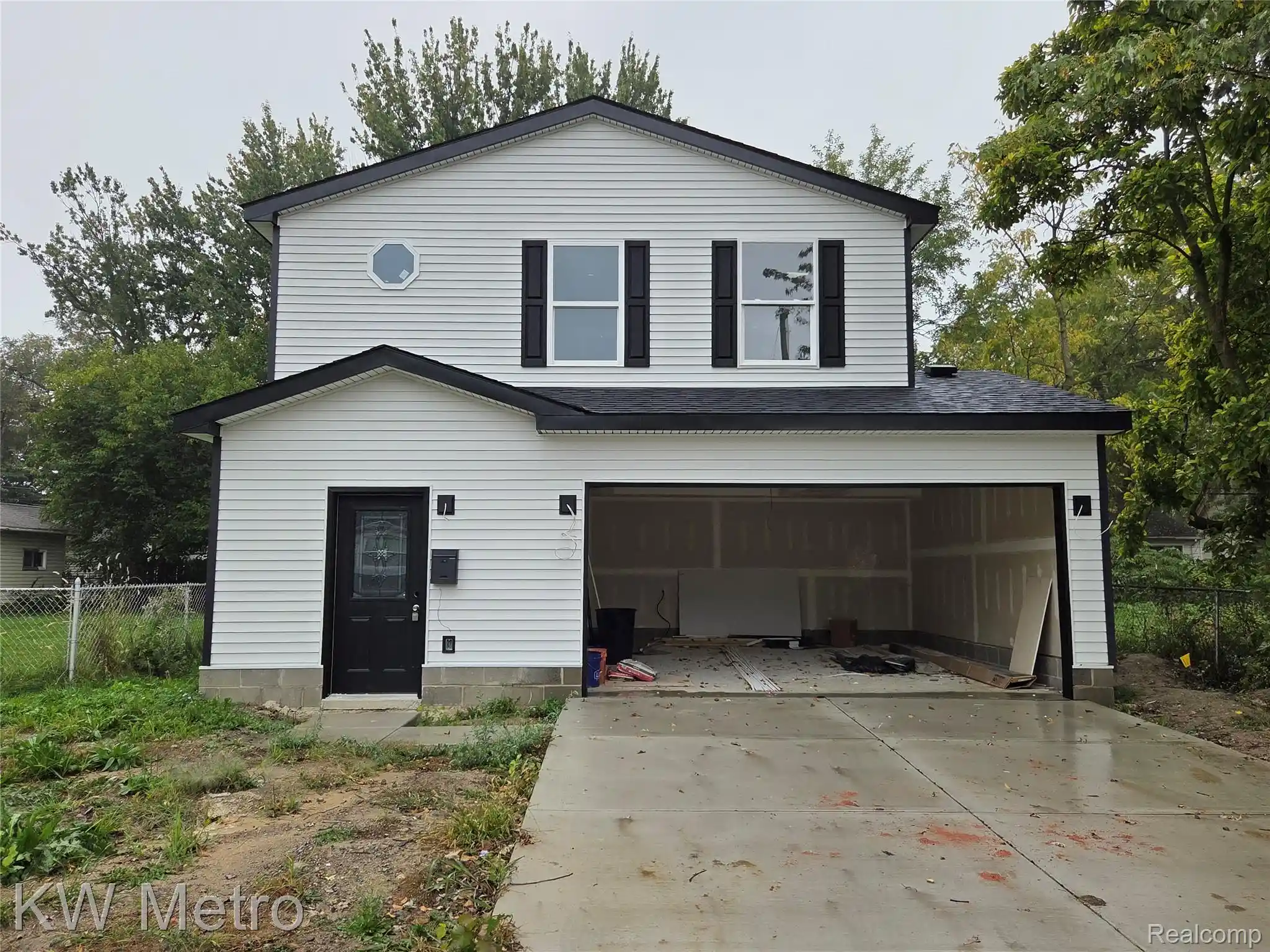 Photo 1 of Condo for sale at 110 E Coy Ave, Hazel Park, MI 48030 | MLS# 20261084038 | Listing updated on 2026-10-25