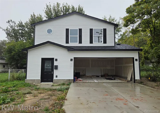 Photo 1 of Condo for sale at 110 E Coy Ave, Hazel Park, MI 48030 | MLS# 20261084038 | Listing updated on 2026-10-25