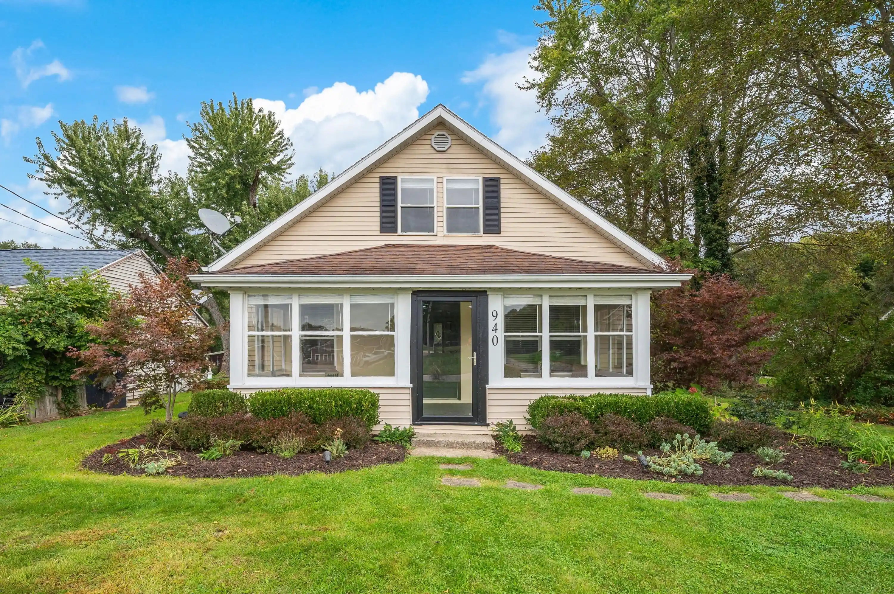 Single family home for sale at 940 Chippewa St, Buchanan, MI 49107 | MLS# 69026055136