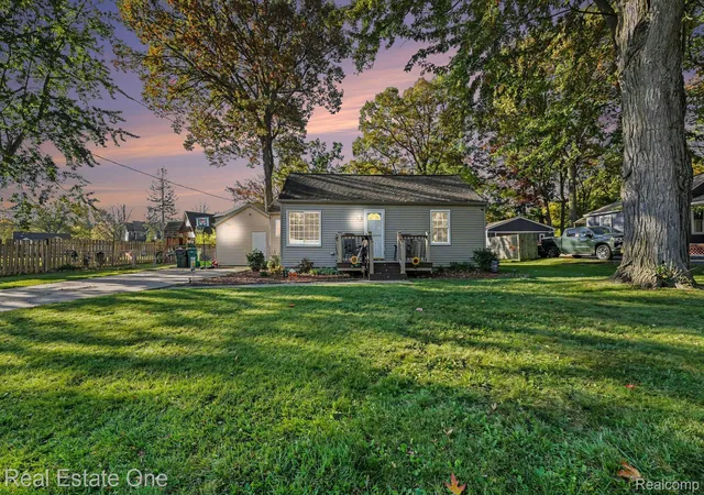 Single family home for sale at 2164 Knollwood St, Auburn Hills, MI 48326 | MLS# 20261084043