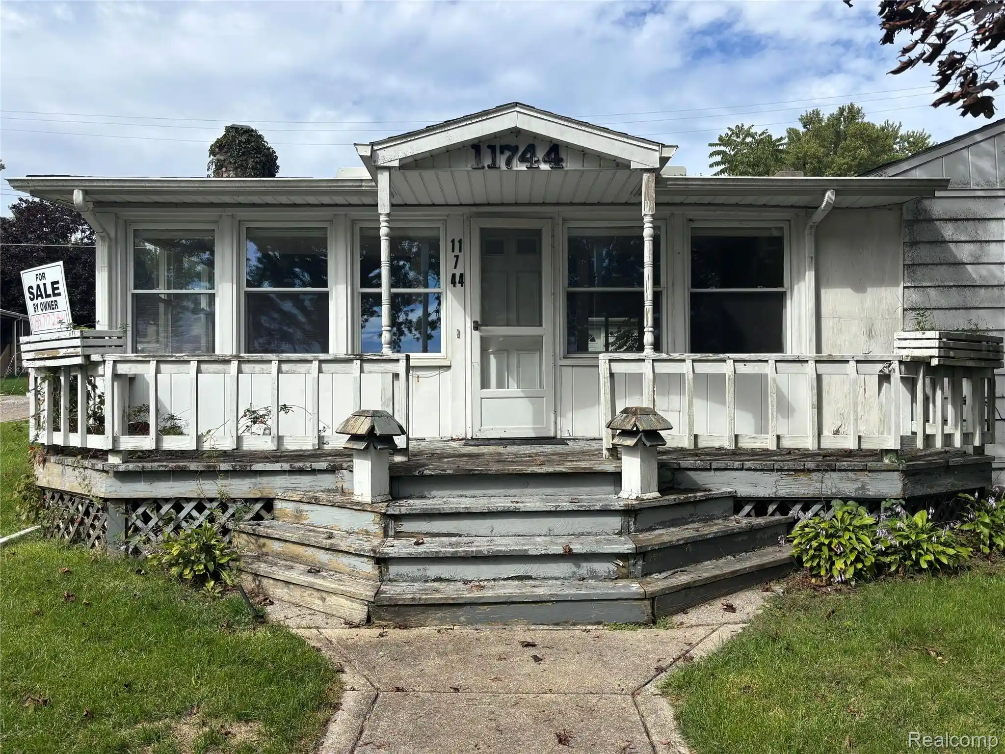 Photo 1 of Single family home for sale at 11744 Kenton Dr, Whitmore Lake, MI 48189 | MLS# 20261084045 | Listing updated on 2026-10-17