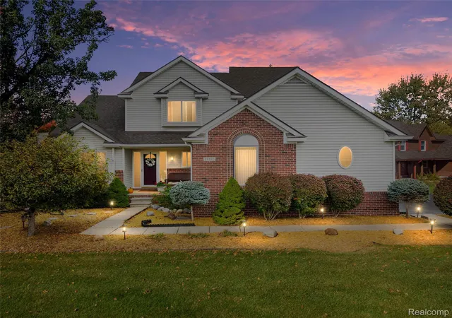 Single family home for sale at 13552 Windmoor Dr, South Lyon, MI 48178 | MLS# 20261084066 | Listing updated on 2026-10-29