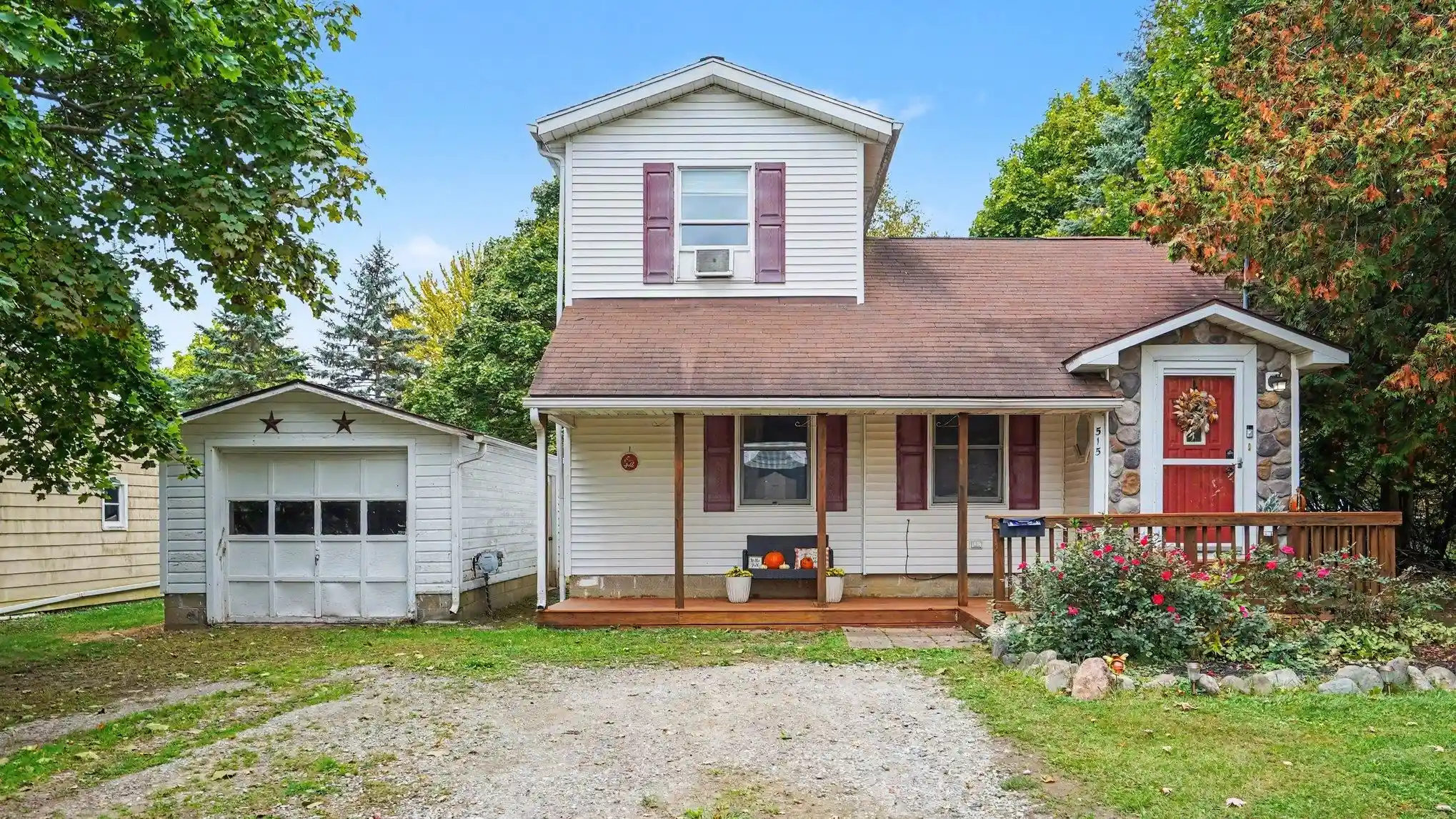 Photo 1 of Single family home for sale at 515 N Ithaca St, Ithaca, MI 48847 | MLS# 79080074574 | Listing updated on 2026-10-24