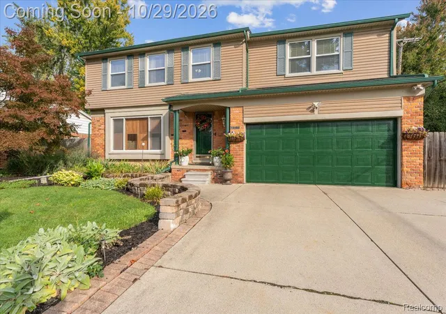 Photo 1 of Single family home for sale at 19480 Hickory Leaf St, Southfield, MI 48076 | MLS# 20261084103 | Listing updated on 2026-10-29