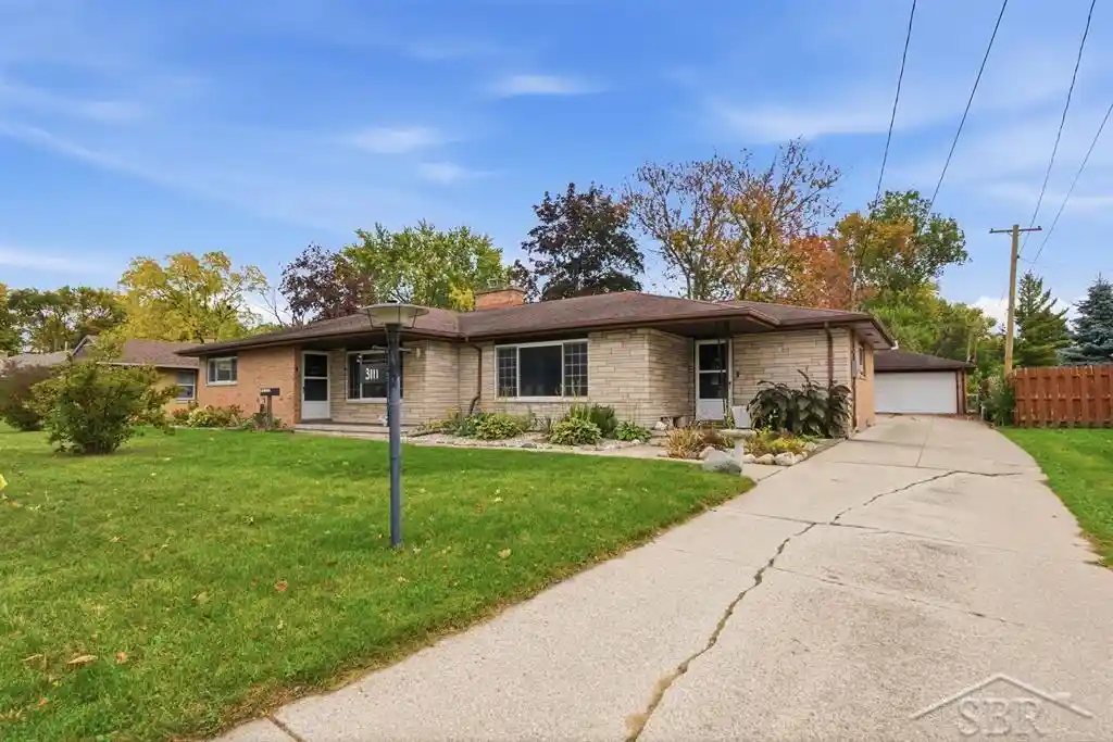 Photo 1 of Single family home for sale at 3111 W Genesee Ave, Saginaw, MI 48602 | MLS# 61050225105 | Listing updated on 2026-10-30