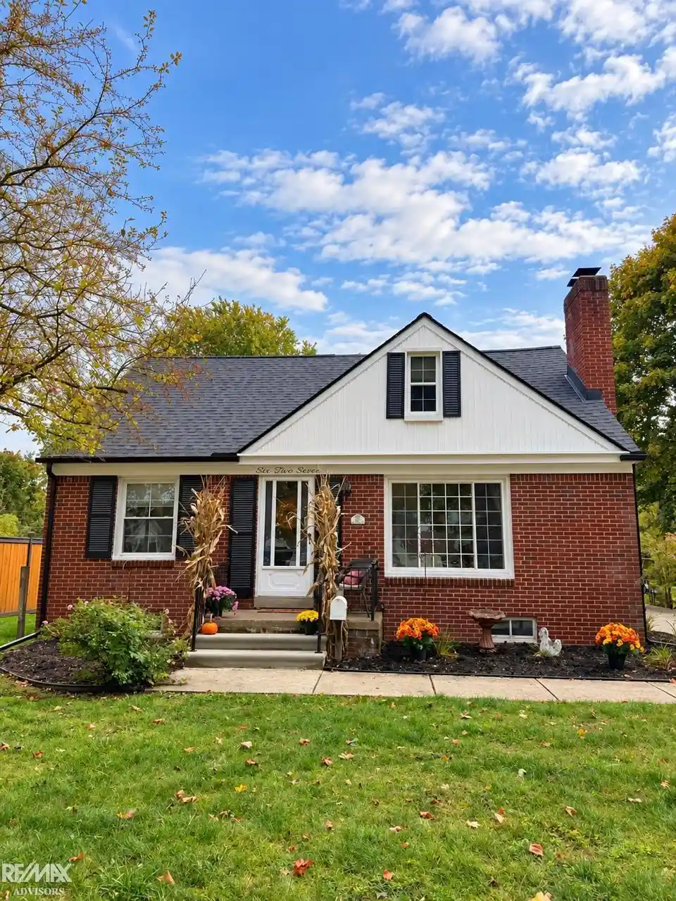 Photo 1 of Sale Pending at 627 Brown St, Saint Clair, MI 48079 | MLS# 58050225125 | Listing updated on 2026-10-20