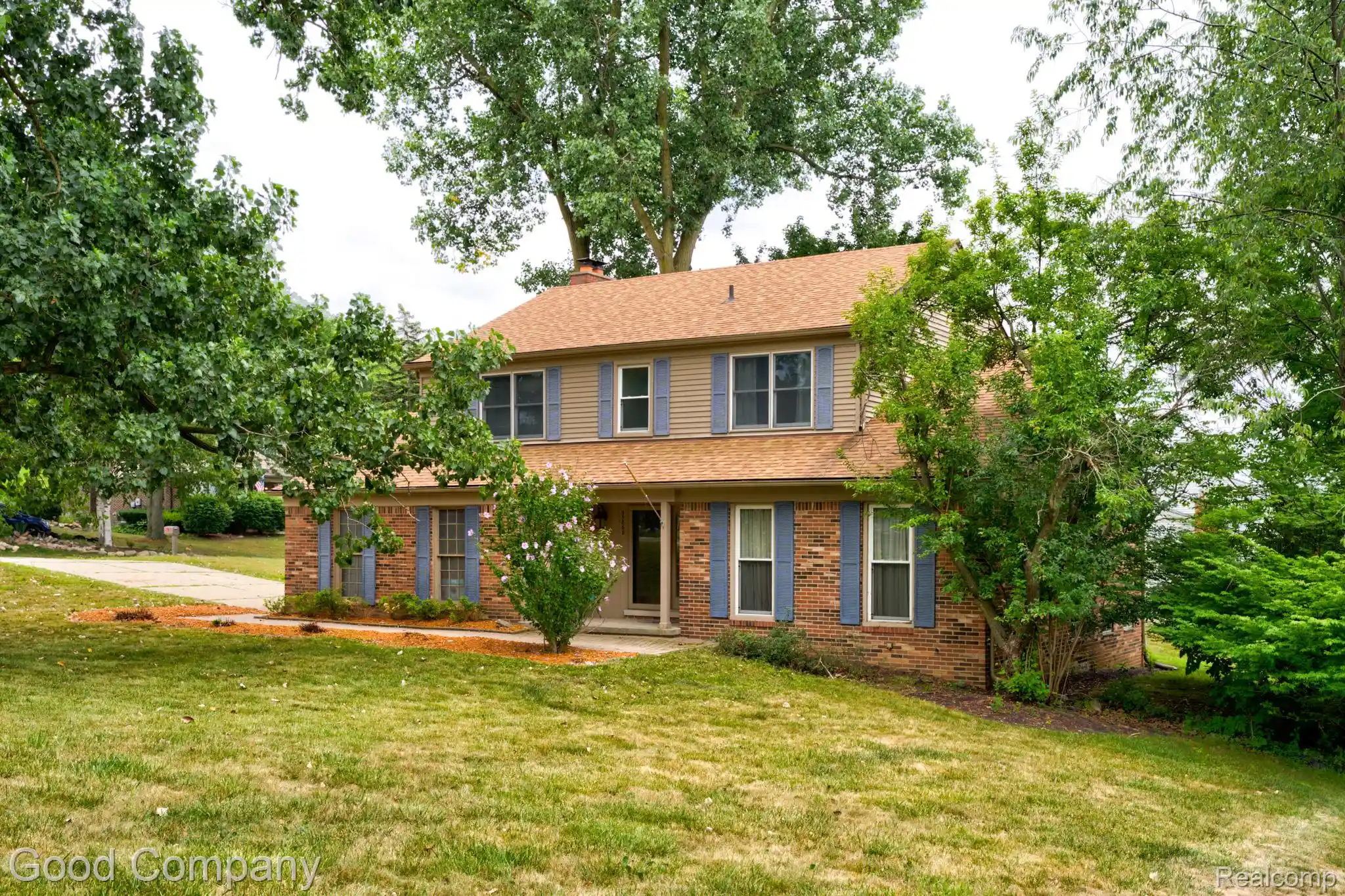 Single family home for sale at 35868 Smithfield Ct, Farmington, MI 48335 | MLS# 20261084161