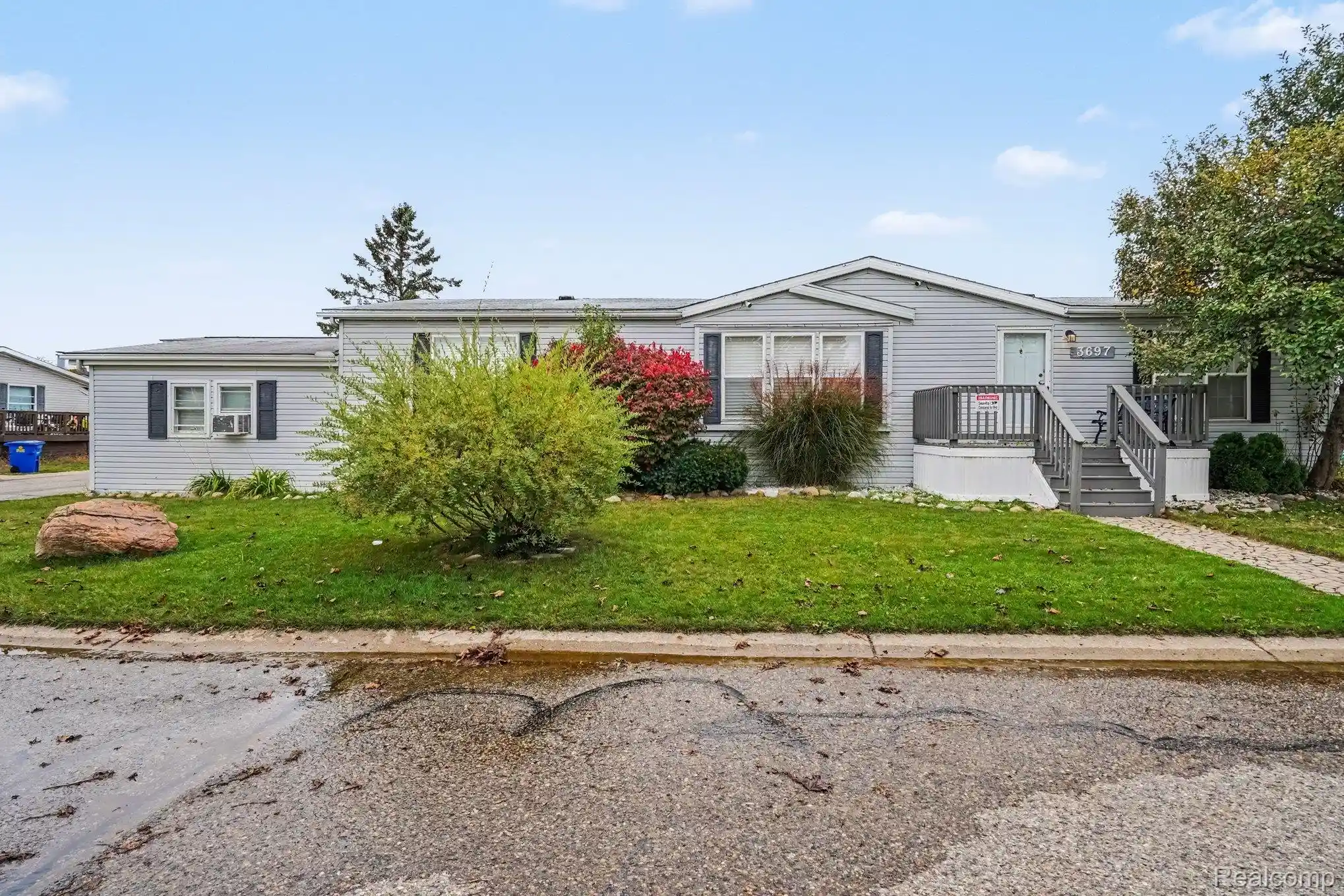 Photo 1 of Single family home for sale at 3697 Silverleaf, White Lake, MI 48383 | MLS# 20261084180 | Listing updated on 2026-10-19