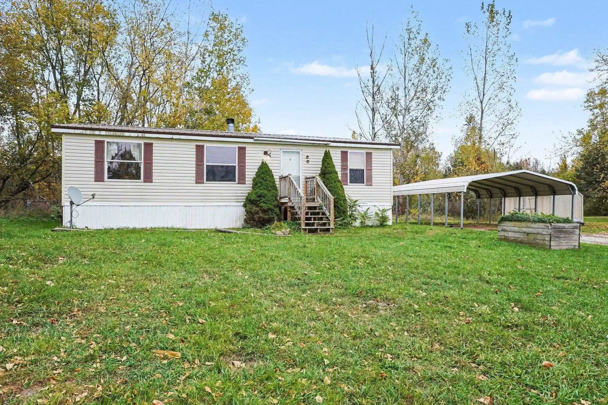 Photo 1 of Sale Pending at 5176 N State Rd, Alma, MI 48801 | MLS# 79080074584 | Listing updated on 2026-10-21