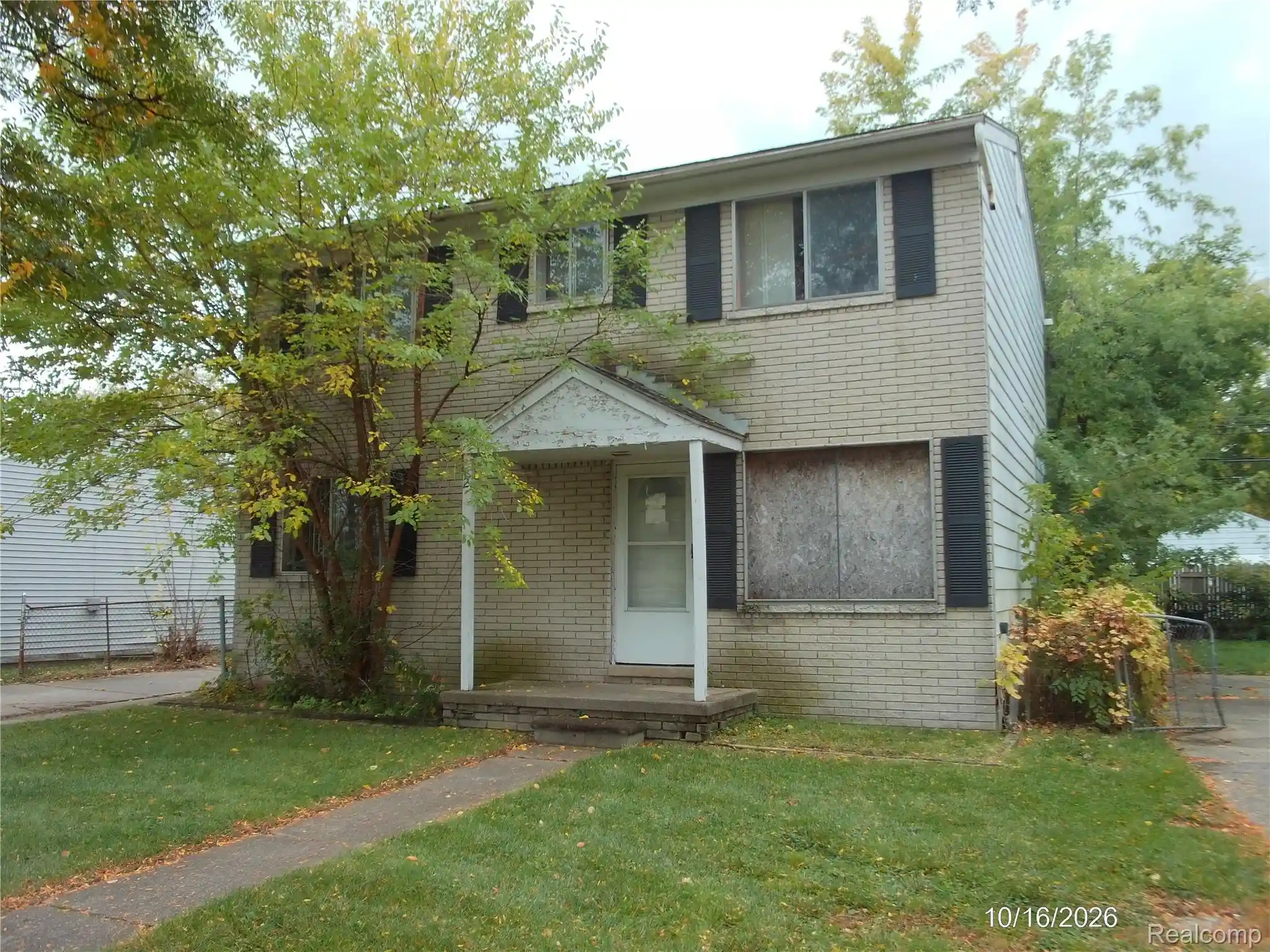 Photo 1 of Single family home for sale at 25825 Schoenherr Rd, Warren, MI 48089 | MLS# 20261084227 | Listing updated on 2026-10-18