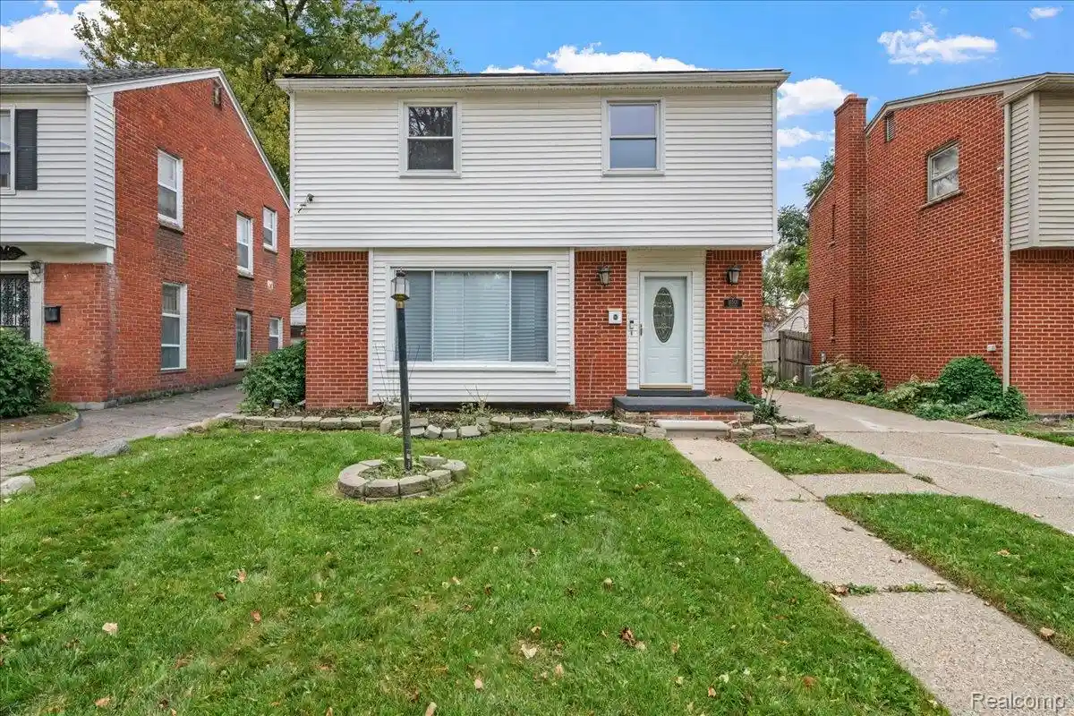 Photo 1 of Single family home for sale at 16501 Vaughan St, Detroit, MI 48219 | MLS# 20261084273 | Listing updated on 2026-10-27