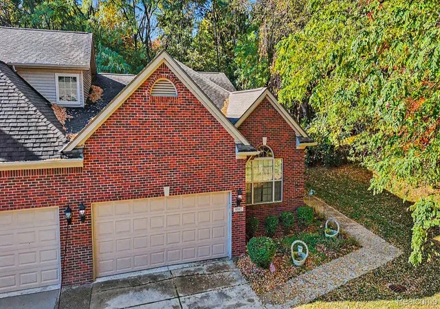 Photo 1 of Condo for sale at 9597 Kingsway Cir, Clarkston, MI 48348 | MLS# 20261084297 | Listing updated on 2026-10-29