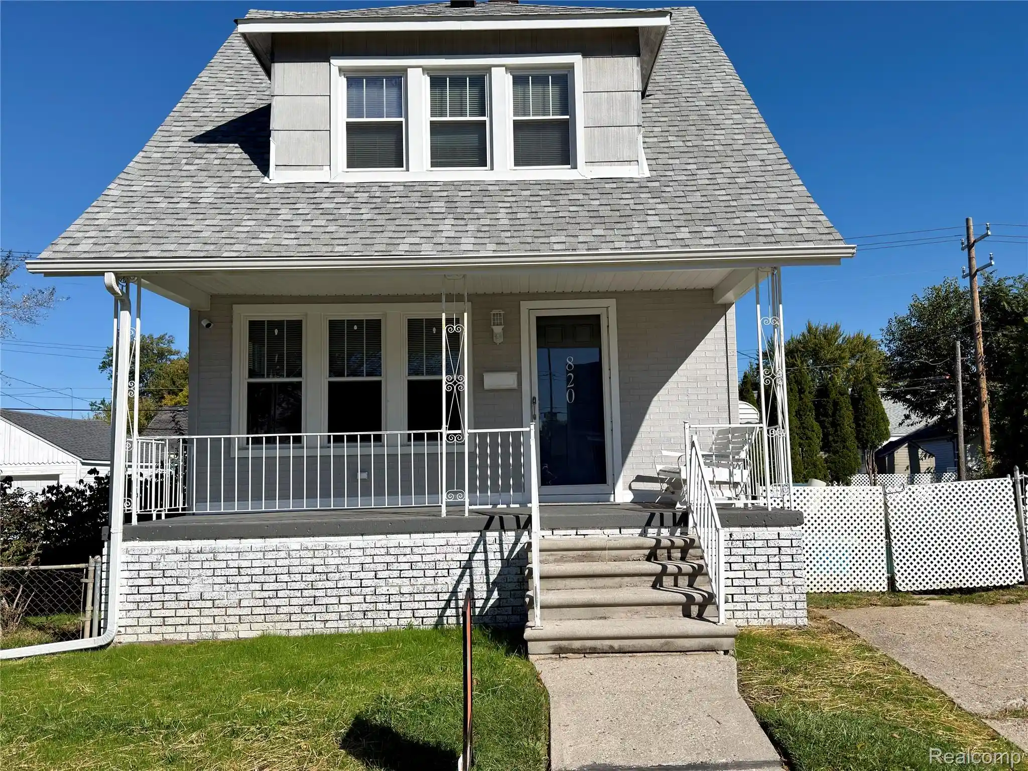 Photo 1 of Single family home for sale at 820 White Ave, Lincoln Park, MI 48146 | MLS# 20261084330 | Listing updated on 2026-10-19